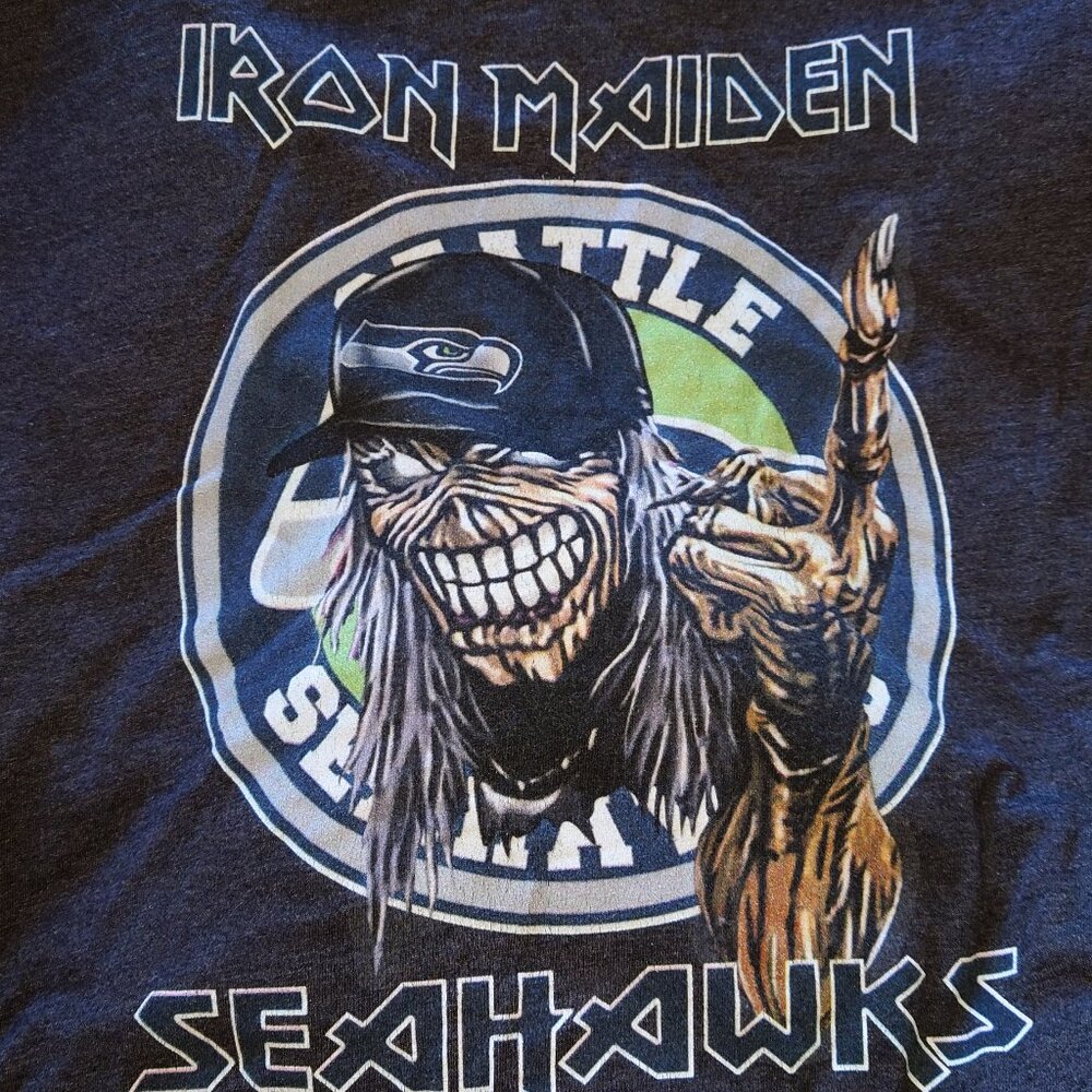 Iron Maiden Seattle Seahawks grey v-neck short-sleeve shirt - Large Heather grey